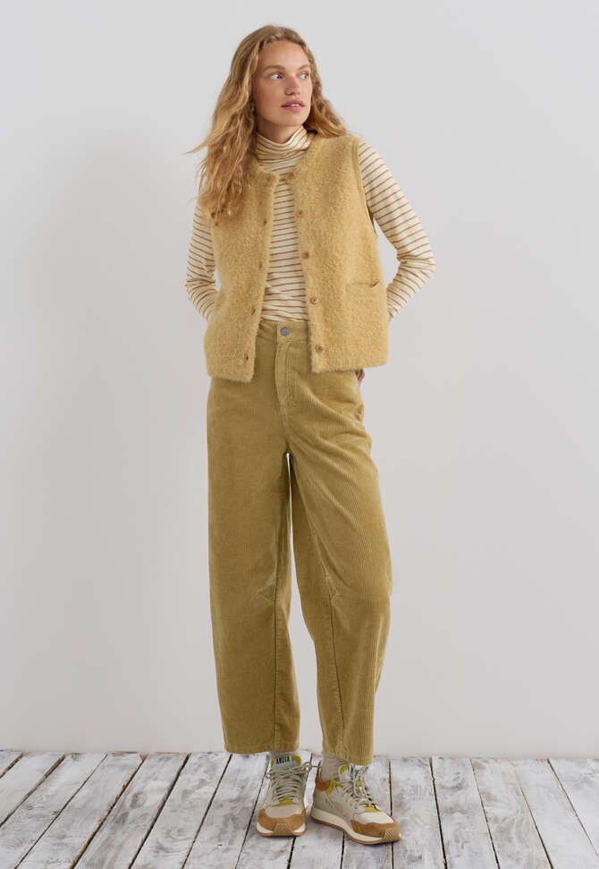 Horseshoe cord trouser, Sand, completeTheLook