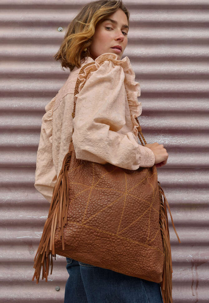 Large tassel bag, Cognac, completeTheLook