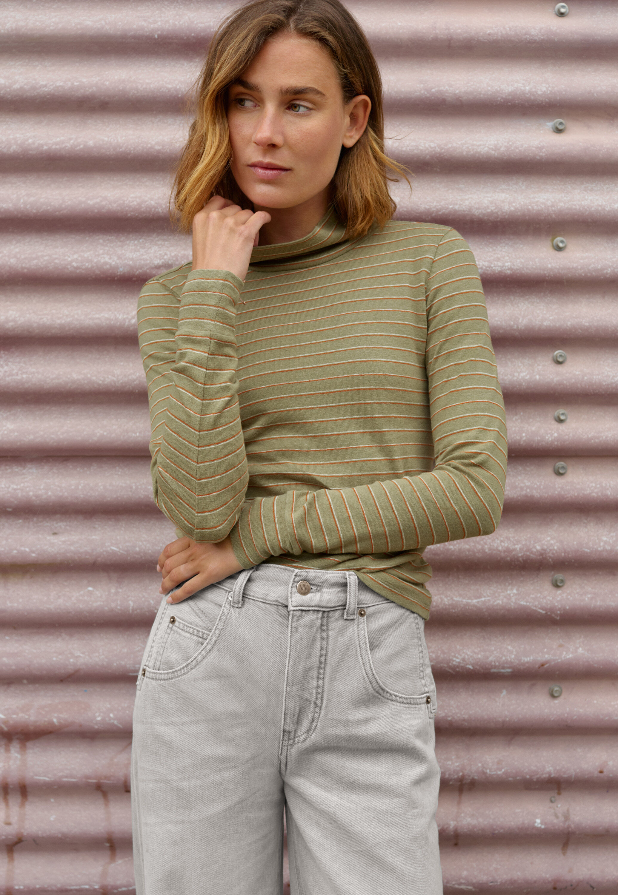 High-neck top