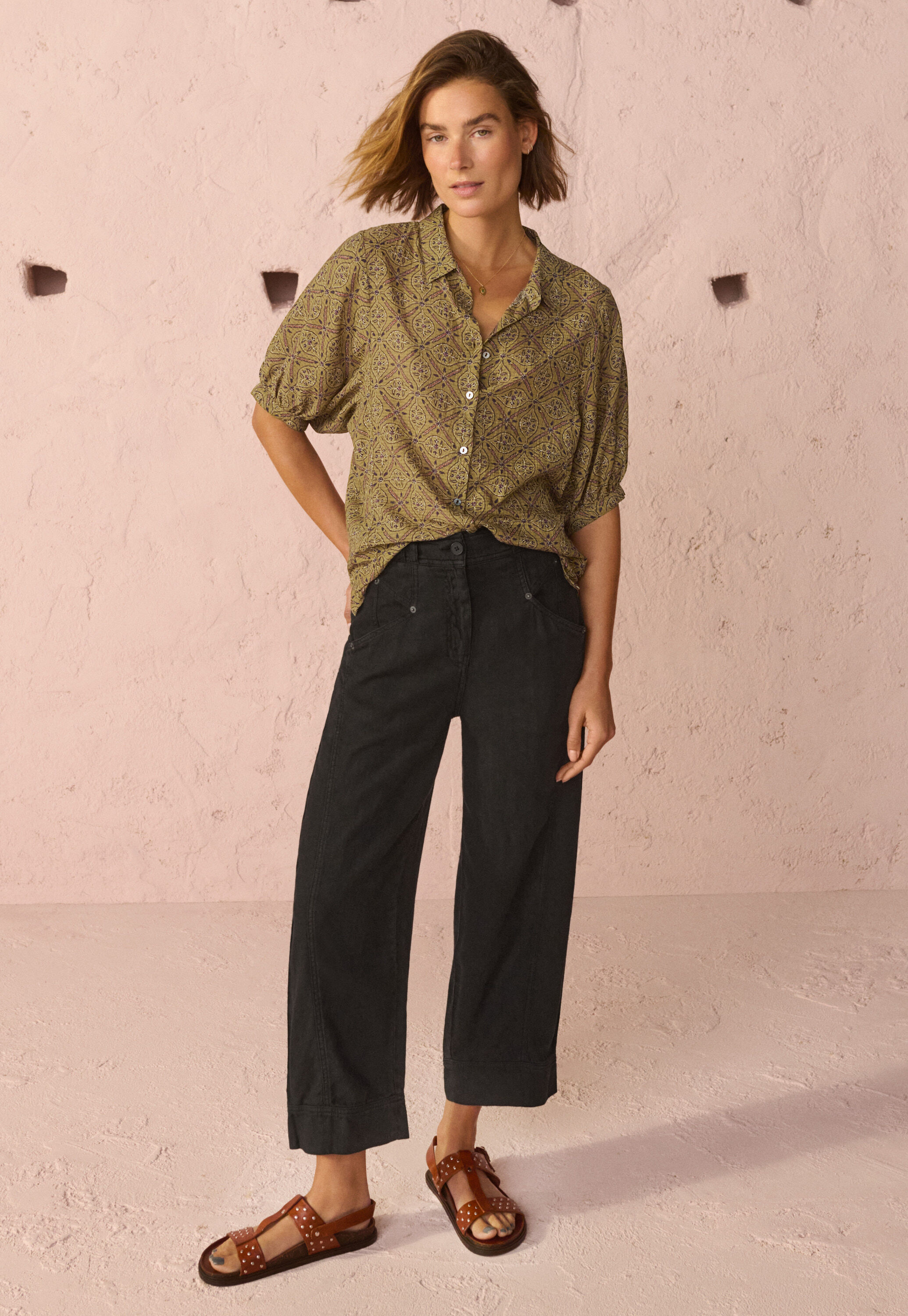 Cropped trousers
