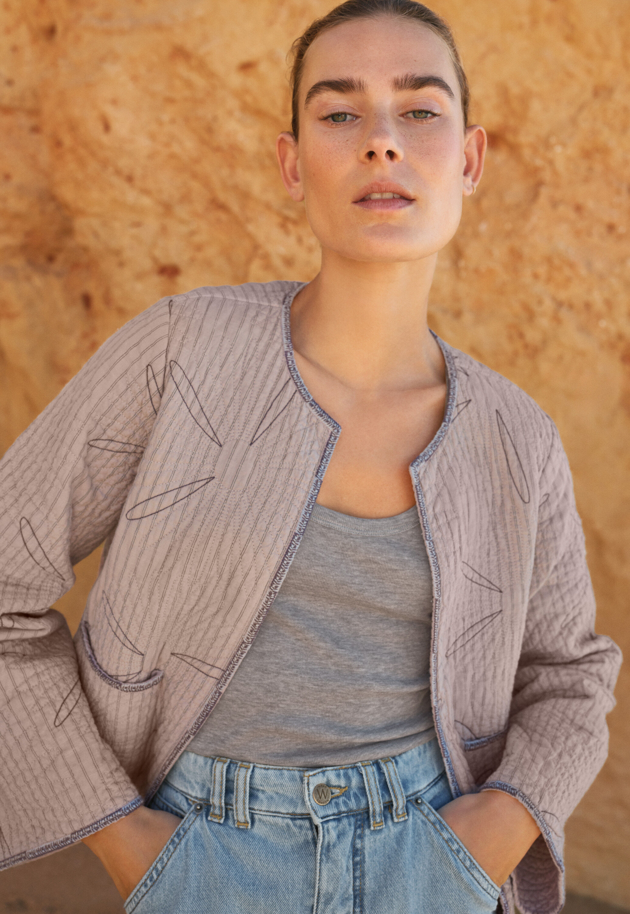 Scoop-neck vest