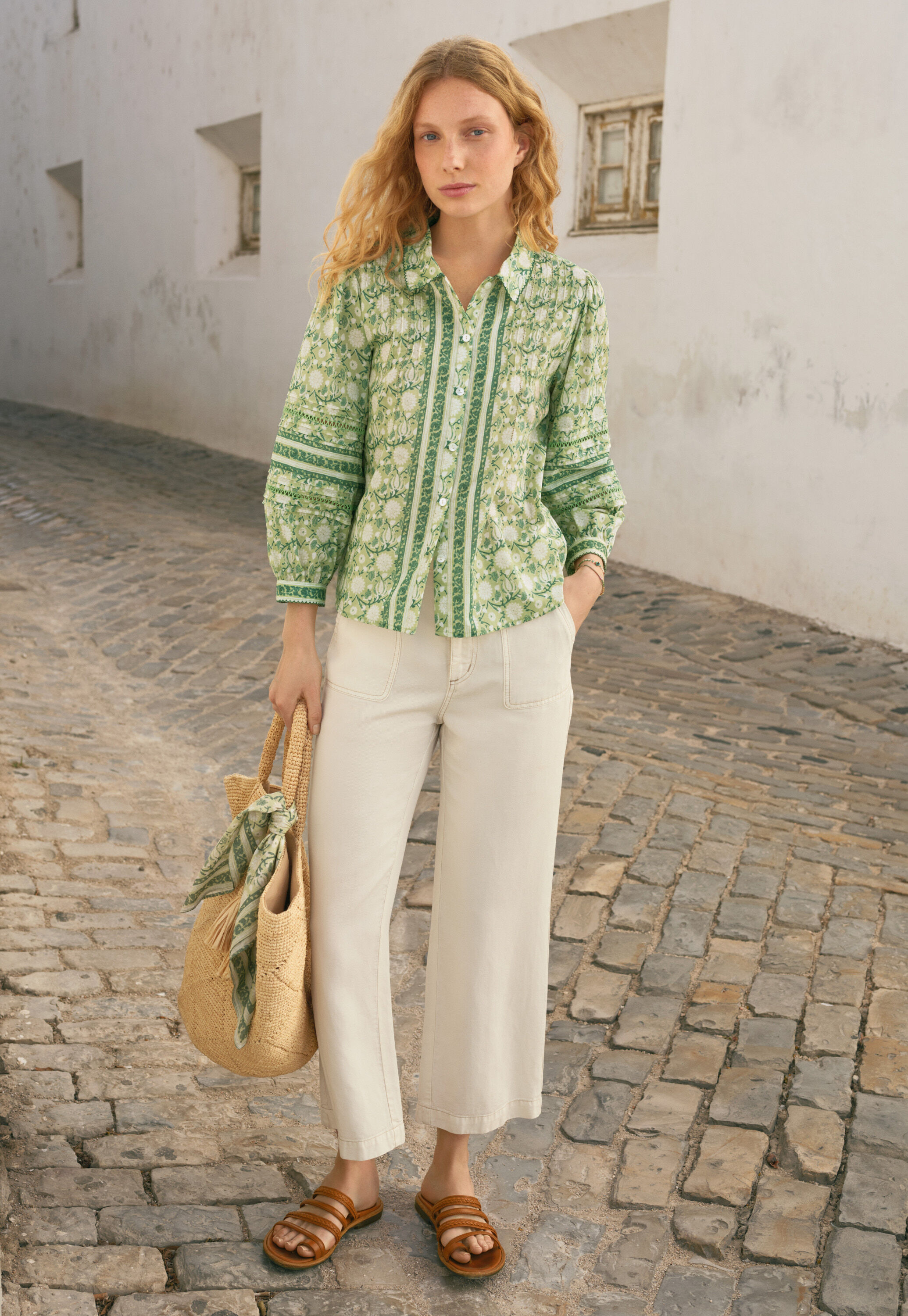 Cropped trousers