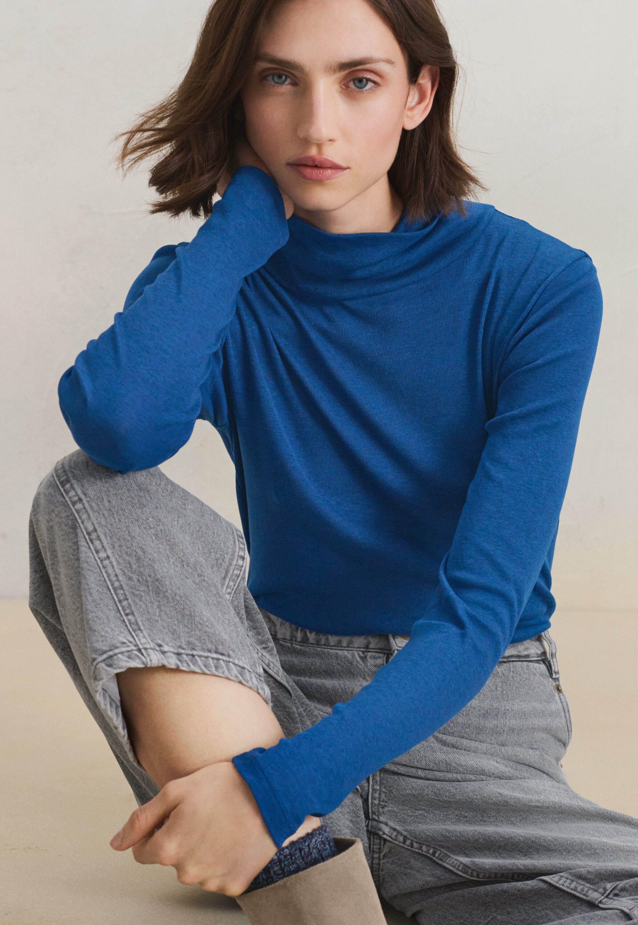 Lace-stitch sweater